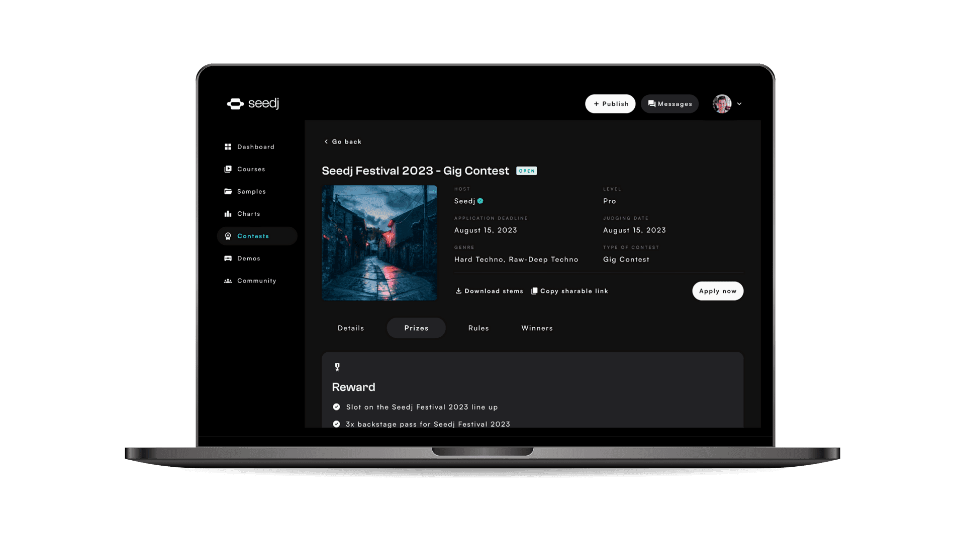 Laptop-mockup-with-course-Contests