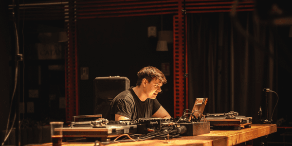 dj